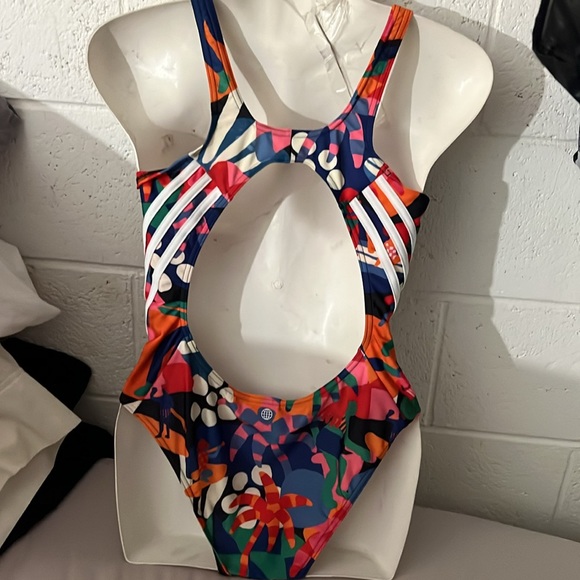 Farm rio/Adidas - Picture 5 of 7